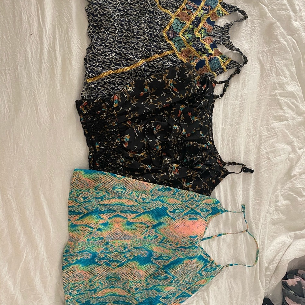 Women’s top lot
